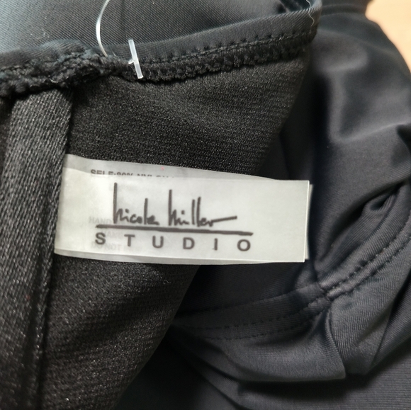 New Top Black Swimsuit / Size Medium - Picture 5 of 9